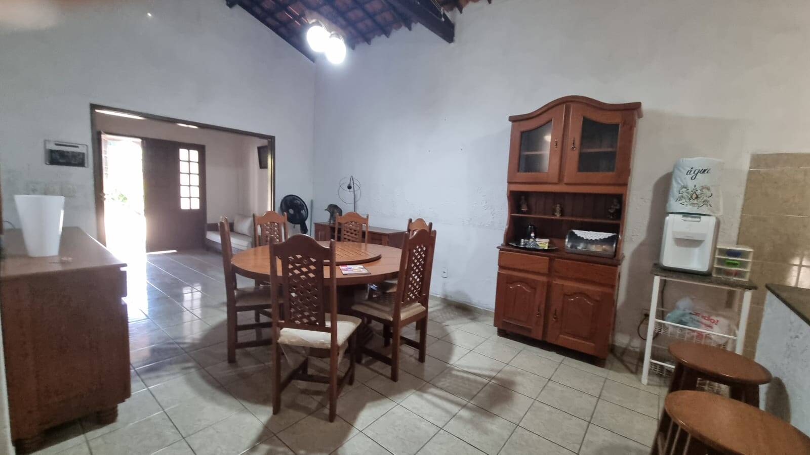 Casa à venda com 3 quartos, 400m² - Foto 4